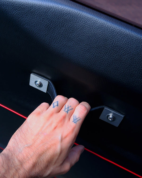GENUINE LEATHER LR DEFENDER DOOR HANDLES